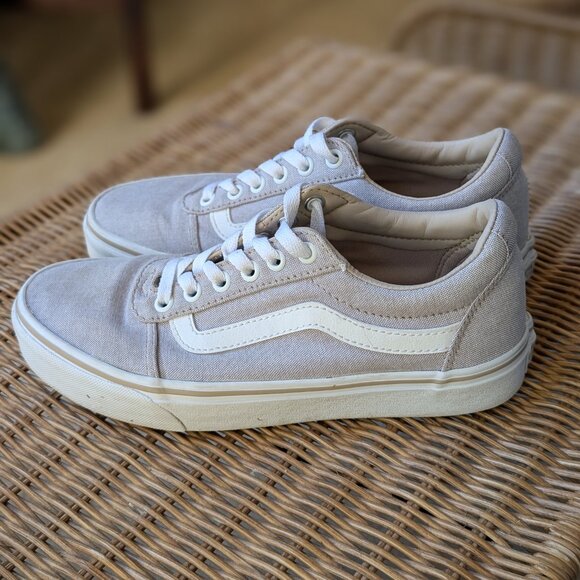 Vans "Ward" taupe skate sneaker size 7.5 in very good shape - Picture 2 of 8